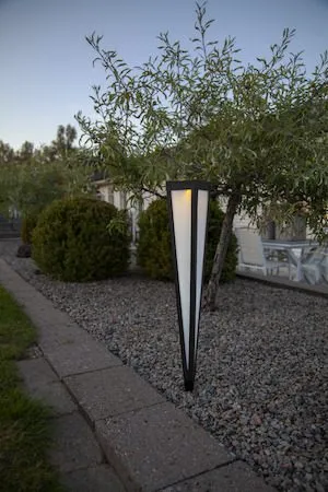 Pyramis Solcellspollare 61 cm - svart - Belysning & el - Utomhusbelysning
