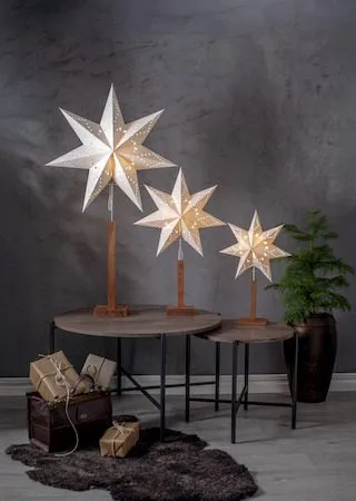 Karo Adventsstjärna på Fot 34 cm - Jullampa i papper & trä - Vit - Inredning - Julpynt & helgdekoration - Julpynt & juldekoration