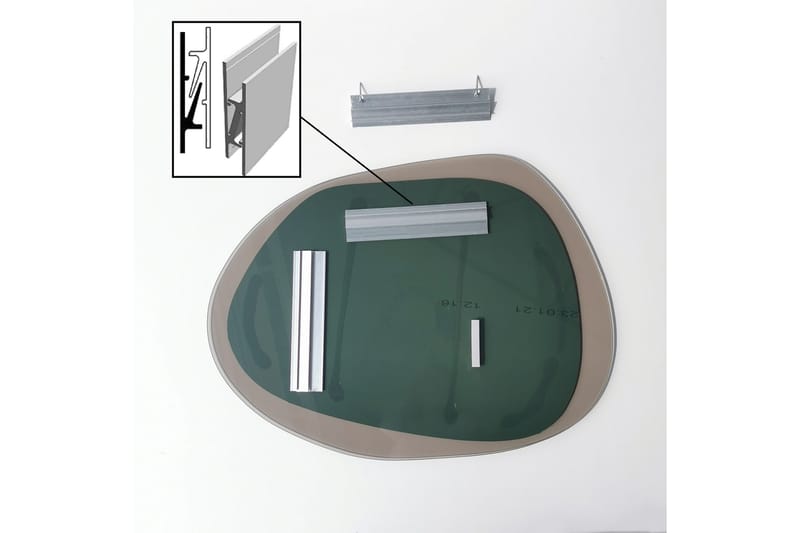 Lepinas Asymmetrisk Väggspegel 55x75 cm - Härdat Glas - Inredning - Speglar - Väggspegel