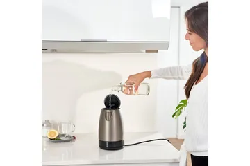 Vattenkokare Black+Decker 2200W 1.7L Borstat Rostfritt Stål - Silver - Hushåll - Matlagning & Bakning - Köksredskap & kökstillbehör