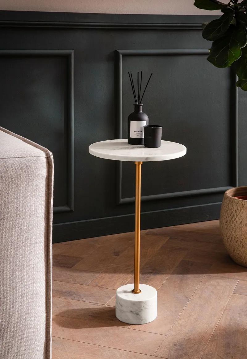Aelros Sidobord 30 cm - vit marmor med grå ådring och guld - Möbler - Bord & matgrupper - Avlastningsbord - Konsolbord & sidobord