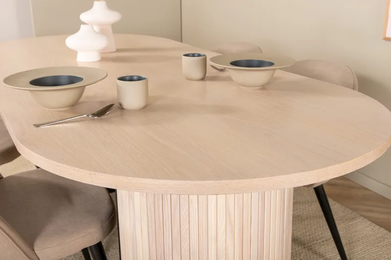 Biana Matgrupp 200 cm Oval inkl 4 Velvets Stolar - Beige/Svart - Möbler - Bord & matgrupper - Matgrupper