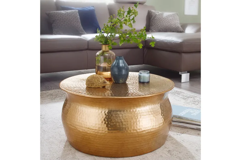 Osagie 60 cm Runt Soffbord i Metall med Hamrad Trumform - Guld - Möbler - Bord & matgrupper - Soffbord