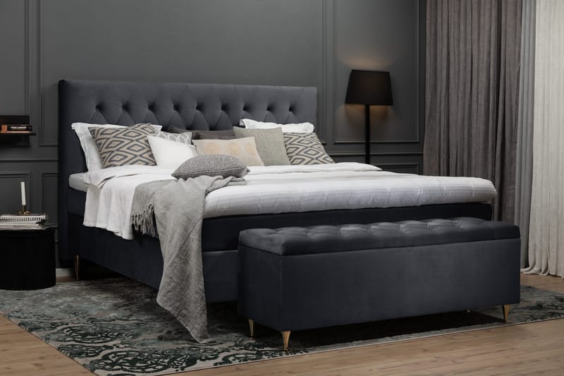 Royal Velvet Sänggavel 210 cm - Svart - Möbler - Säng - Sängtillbehör & sänggavel - Sänggavlar & huvudgavlar