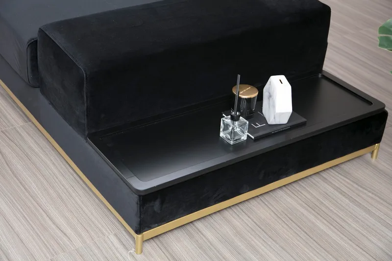 Mezonzo 4-sits Soffa - Svart - Möbler - Soffa - 4 sits soffa