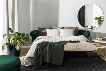 Chesterfield Lyx 3-sits Framåtbäddad bäddsoffa i sammet - Grön - Möbler - Soffa - Bäddsoffa