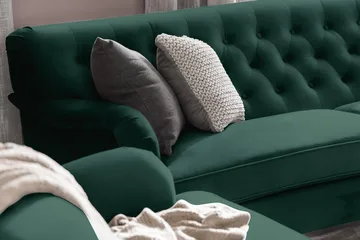 Howard Riviera 3-sits Svängd Sammetssoffa - Grön - Möbler - Soffa - Howardsoffor