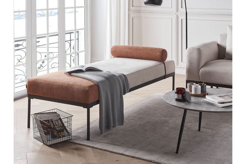 Naklund Schäslong 172 cm - Brun/Beige/Svart - Möbler - Soffa - Dagbäddar