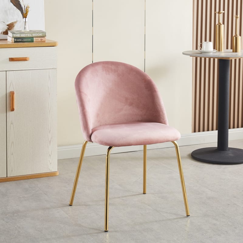 Stol i rosa sammet guldiga ben - Rosa - Möbler - Stolar & fåtöljer - Matstol & köksstol