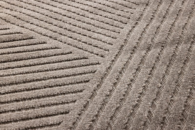 Aron Plastmatta 240x340 cm - Brun - Textil & mattor - Mattor - Modern matta - Wiltonmattor