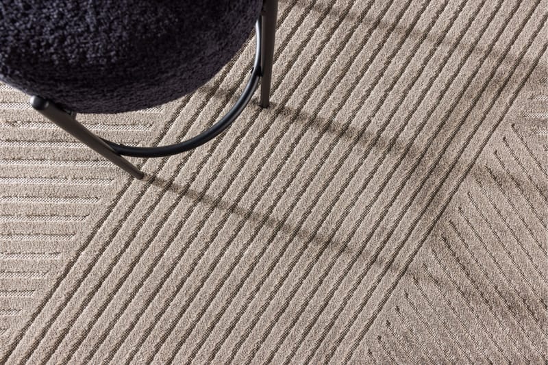 Aron Plastmatta 240x340 cm - Brun - Textil & mattor - Mattor - Modern matta - Wiltonmattor