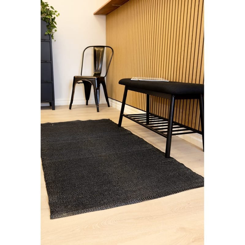 Plastmatta Hilma Plain - 70x200 cm, Svart - Textil & mattor - Mattor - Modern matta - Wiltonmattor