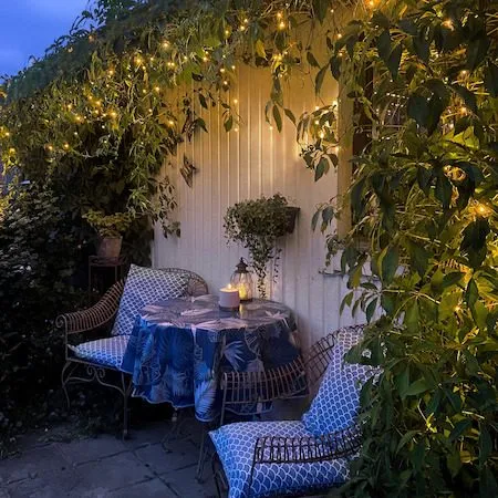 LED-istappsslinga Golden Warm White 6 m 240 ljus - Svart - Trädgård & spabad - Utemiljö - Altan & terrass - Altanbelysning