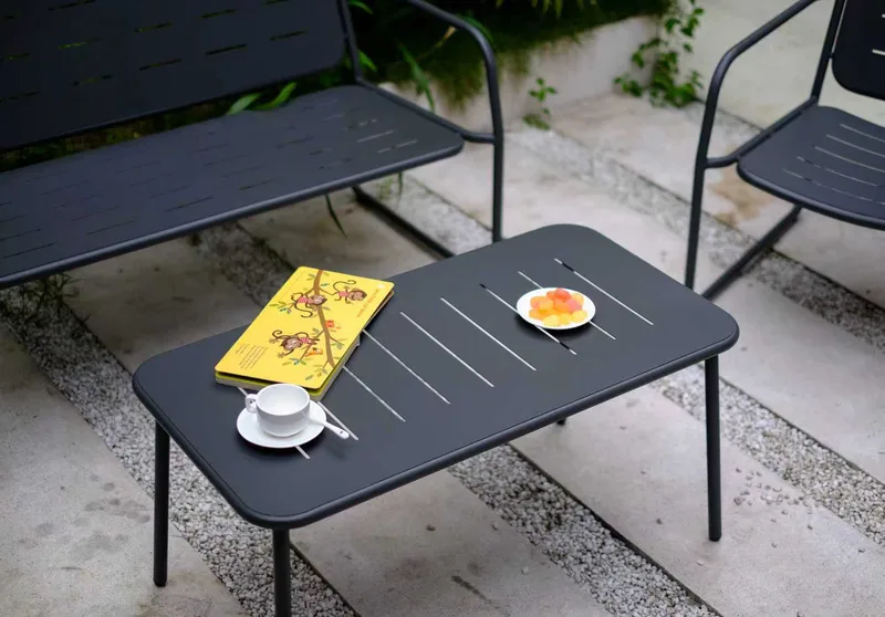 Loungegrupp i stål | Svart loungeset med bord, stol och bänk | Isac - Utemöbler - Loungemöbler - Soffgrupp utomhus