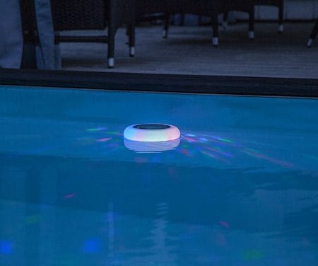 Pool light Solcellsdekoration 19 cm - vit med flerfärgat ljus - Trädgård & spabad - Utemiljö - Altan & terrass - Altanbelysning